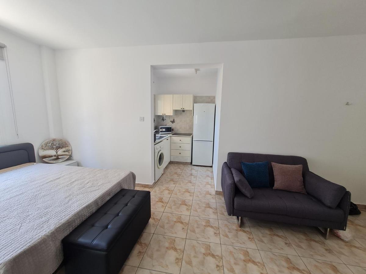 Laertis 2 Complex, Studio Apartment 106 - By Imh Travel & Tours Paphos Exterior photo
